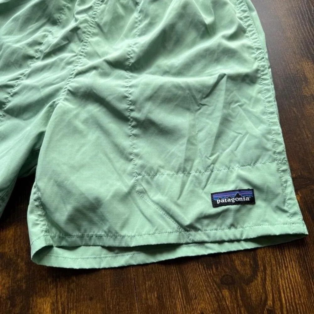 Patagonia Men's Swim Trunks Green Size L Lined Lightweight